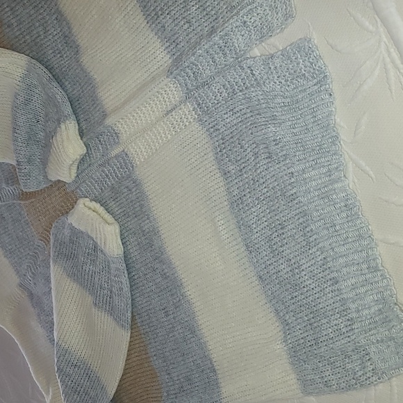 Cardigan - Picture 8 of 8